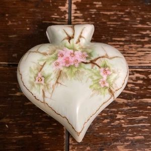 A.K. France marked trinket box 1896